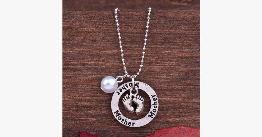 Precious Baby Footprints Round Pendat Necklace - FREE SHIP DEALS