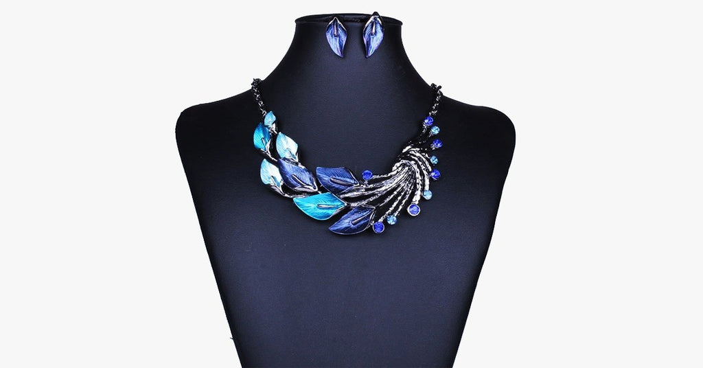 Vintage Peacock Tail Collar Necklace - FREE SHIP DEALS
