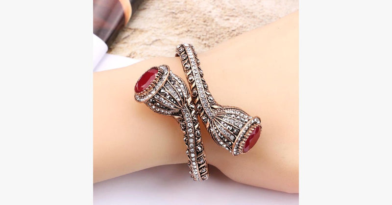 Red Resin Gold Antique Bangle